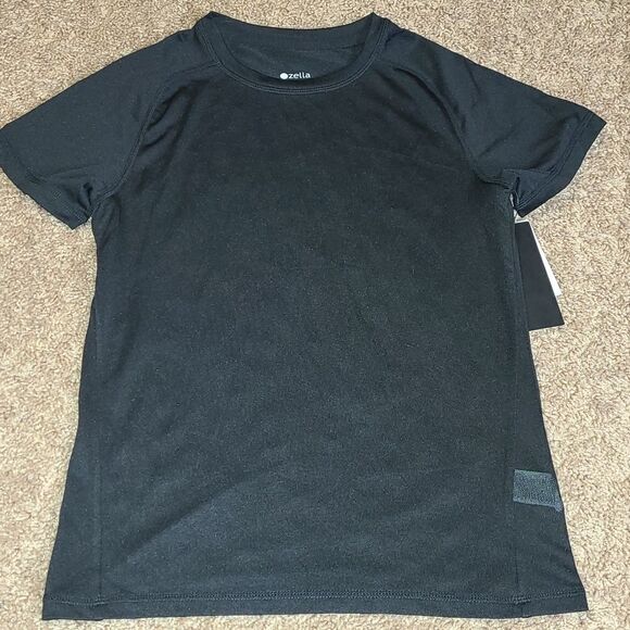 Zella Black t-shirt - Picture 1 of 3
